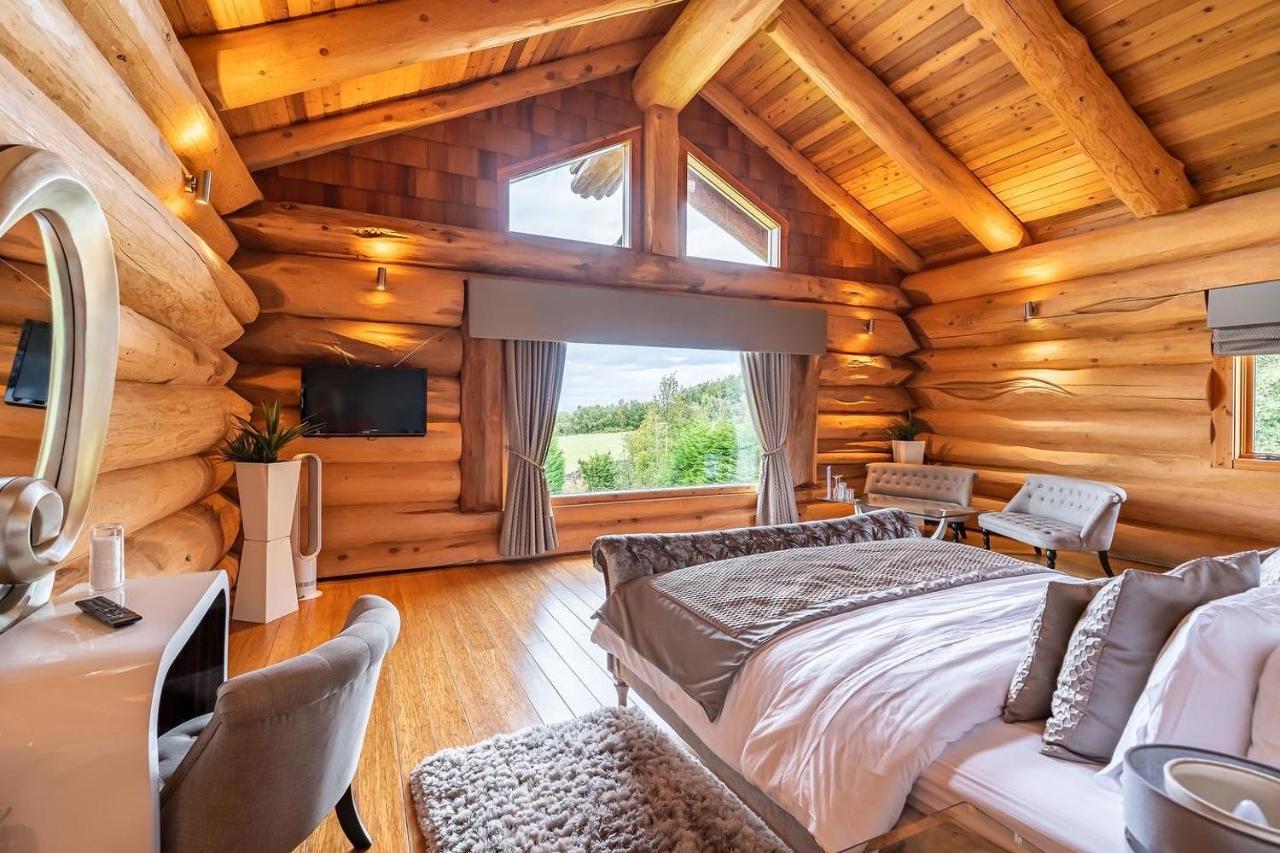 The Log Cabins At The Vu Bathgate Dış mekan fotoğraf